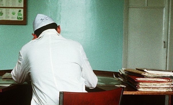 Медицинские пословицы и поговорки: