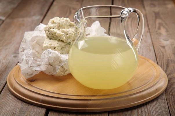 Молочная сыворотка - ценнейший продукт, который стоит использовать в повседневной жизни. Наши бабушки отлично знали о ее ценных свойствах и качествах, ее пользе и благотворном влиянии на организм. 