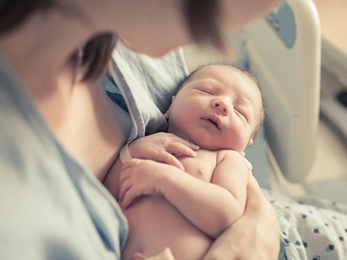 Лекарства против срыгивания связали с риском аллергии у детей