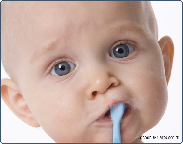 Неприятный запах изо рта – не только взрослая проблема. 