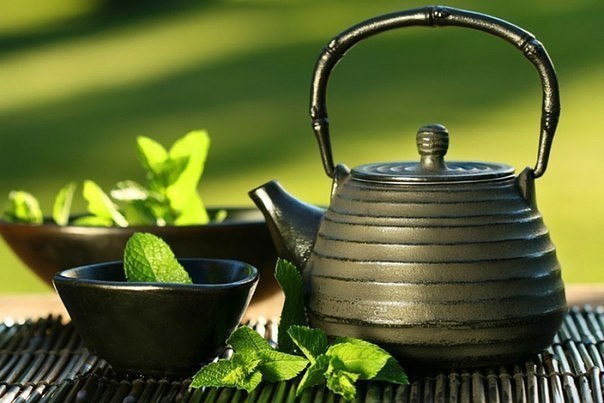 Чашка зеленого чая сжигает 5 г. жира ! 